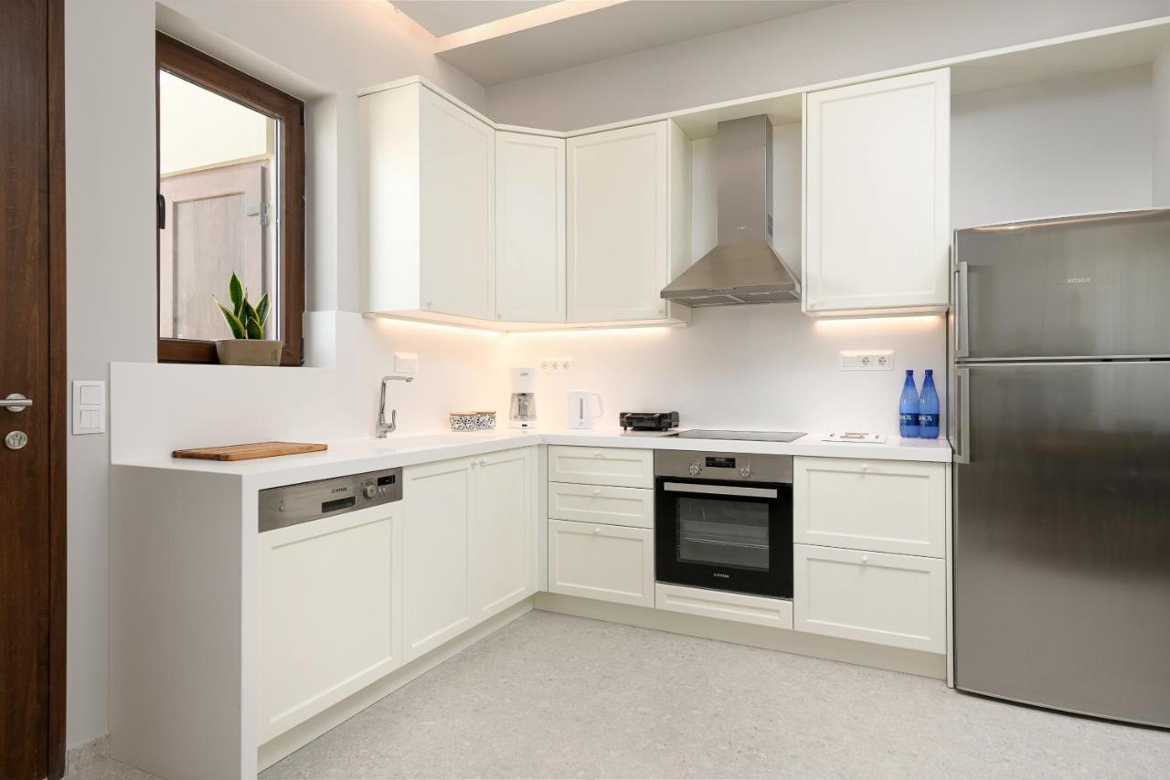 Diamond Dream III Apartment คาลามากิ ภายนอก รูปภาพ